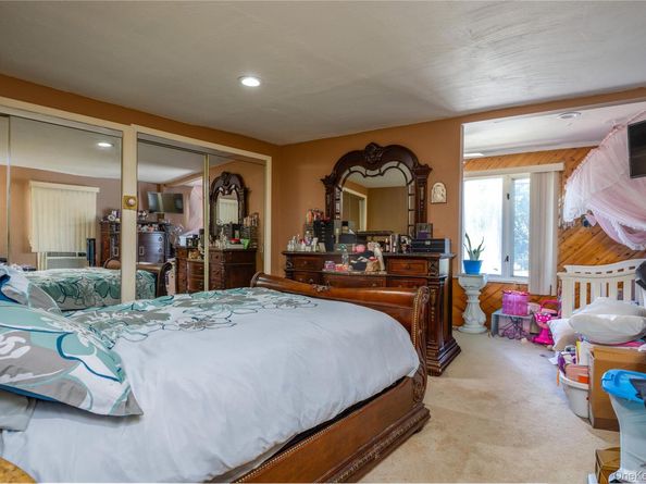 249 N Macquesten Parkway, Mount Vernon NY 10550