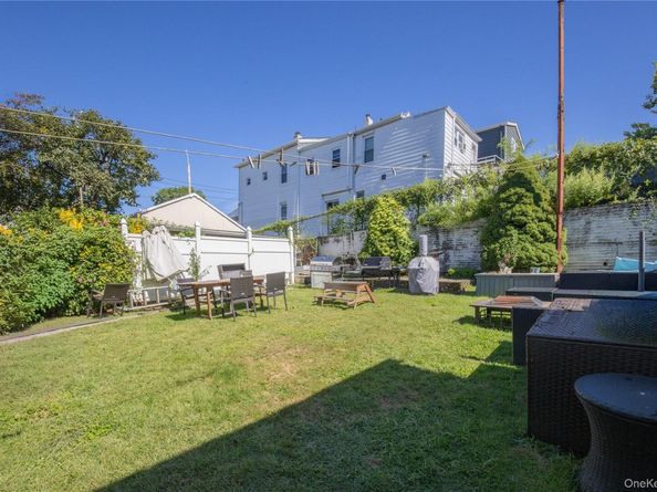 249 N Macquesten Parkway, Mount Vernon NY 10550