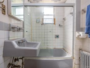 249 N Macquesten Parkway, Mount Vernon NY 10550