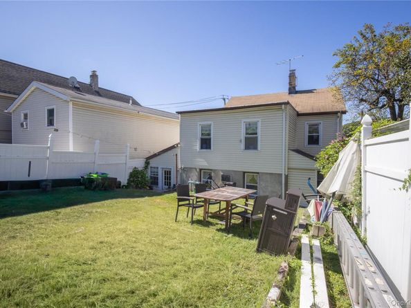 249 N Macquesten Parkway, Mount Vernon NY 10550