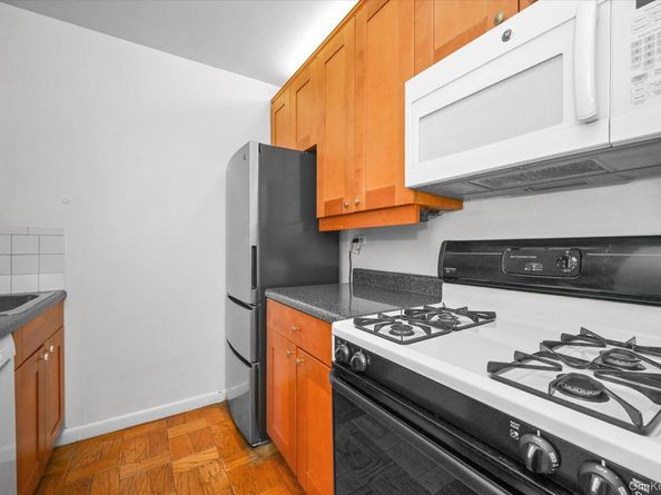 630 1st Avenue 12J, New York (Manhattan) NY 10016