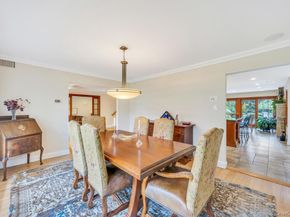 40 Somerset Place, Syosset NY 11791