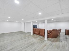 40 Somerset Place, Syosset NY 11791
