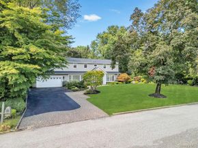 40 Somerset Place, Syosset NY 11791