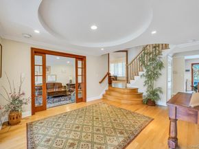 40 Somerset Place, Syosset NY 11791