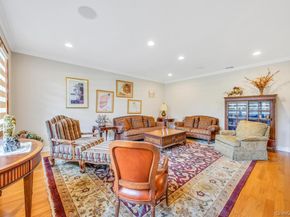 40 Somerset Place, Syosset NY 11791