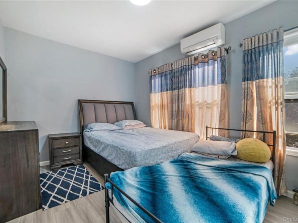 7 Willis Avenue, Floral Park NY 11001