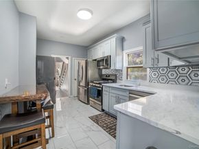 7 Willis Avenue, Floral Park NY 11001