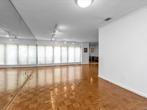 28 Spring Hollow, Roslyn NY 11576