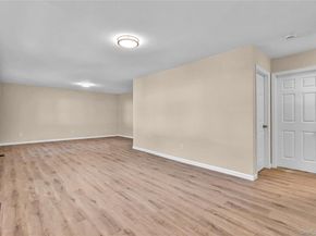 31 Fawn Lane W, South Setauket NY 11720