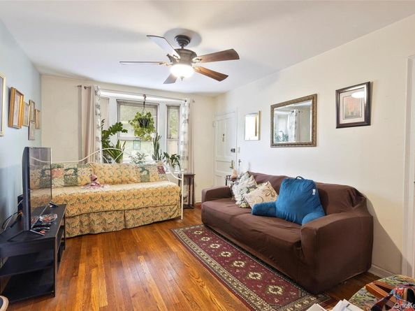 39-47 43rd Street, Sunnyside NY 11104