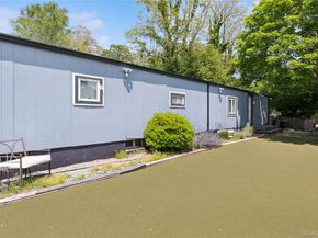 8 North Railroad Avenue, Jamesport NY 11901-6016