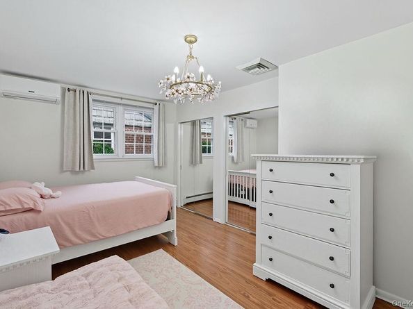 181 Tottenham Road, Lynbrook NY 11563