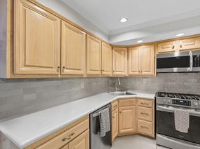 181 Tottenham Road, Lynbrook NY 11563