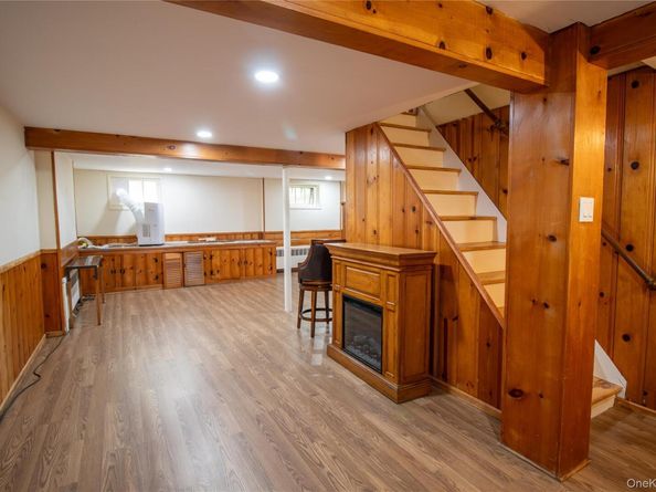22 Meadowood Court, Huntington NY 11743