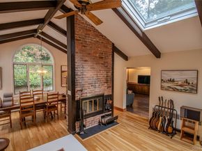 22 Meadowood Court, Huntington NY 11743