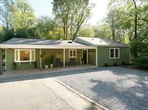 22 Meadowood Court, Huntington NY 11743