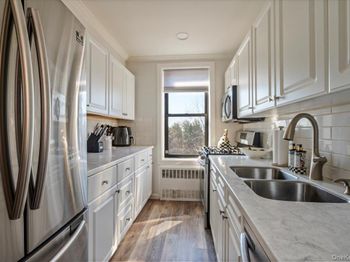1 Remsen Road