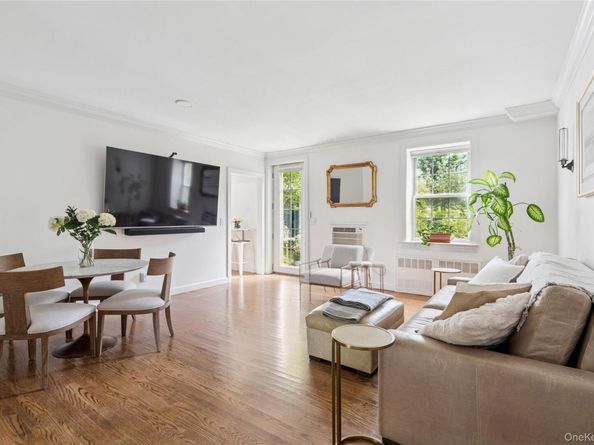 6 Brooklands GD, Bronxville NY 10708