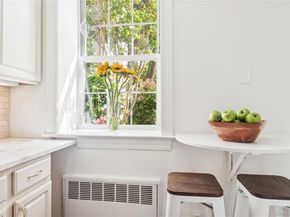 6 Brooklands GD, Bronxville NY 10708
