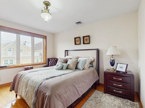 64-13 72 St, Middle Village NY 11379