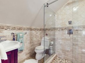 64-13 72 St, Middle Village NY 11379