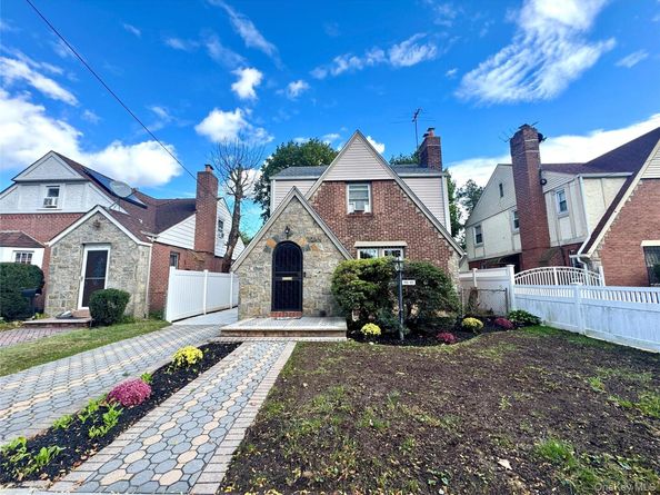 115-87 219th Street, Cambria Heights NY 11411