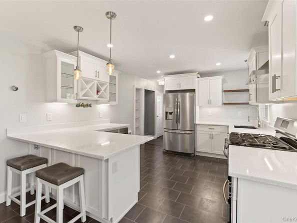 16 Bryn Mawr Parkway, Bronxville NY 10708