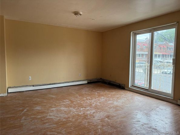 1754 Givan Avenue, Bronx NY 10469