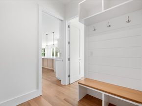 8 Dell Road, Scarsdale NY 10583