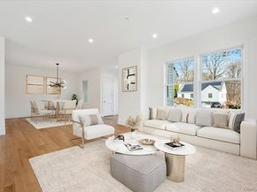 8 Dell Road, Scarsdale NY 10583