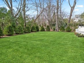 8 Dell Road, Scarsdale NY 10583