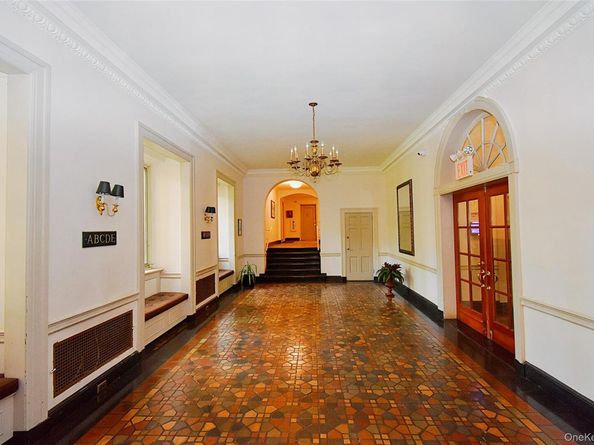 4 Park Lane 4B, Mount Vernon NY 10552