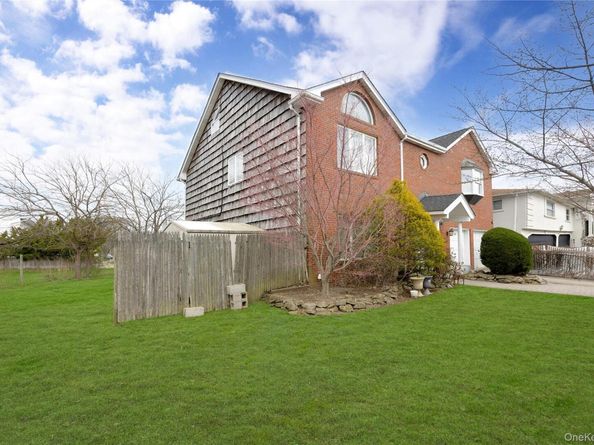 708 Park Lane, Cedarhurst NY 11516