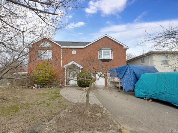 708 Park Lane, Cedarhurst NY 11516