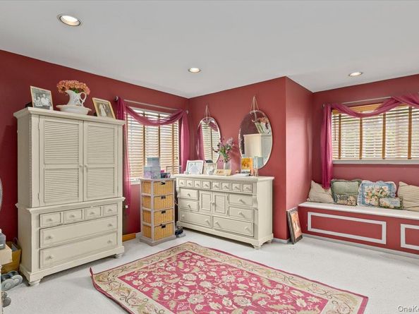 193 Gothic Circle, Manorville NY 11949
