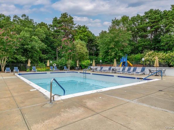 193 Gothic Circle, Manorville NY 11949
