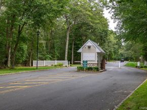 193 Gothic Circle, Manorville NY 11949