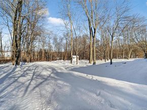 13 Watergate Drive, Amawalk NY 10501