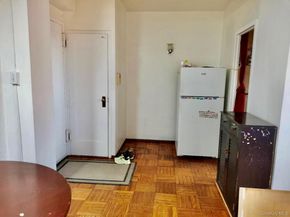 1604 Metropolitan Avenue 8F, Bronx NY 10462