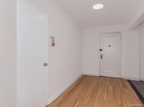2104 Holland Avenue 4H, Bronx NY 10462