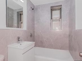 2104 Holland Avenue 4H, Bronx NY 10462