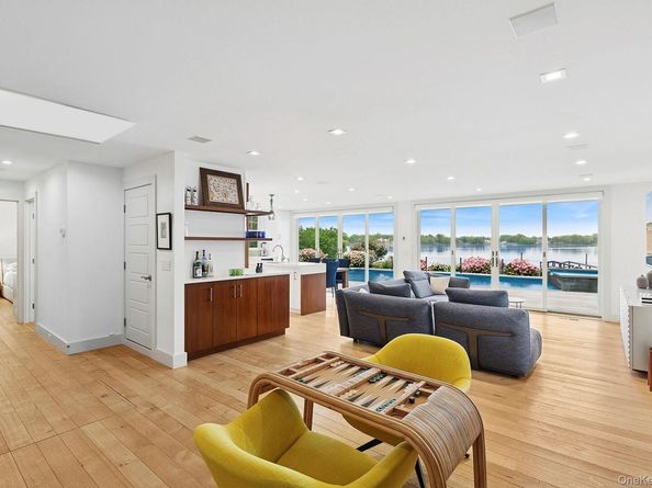 20 Whalers Walk, Sag Harbor NY 11963