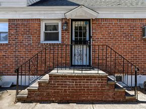64 W Fenimore Street, Valley Stream NY 11580