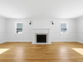 75 Centerport Road, Greenlawn NY 11740