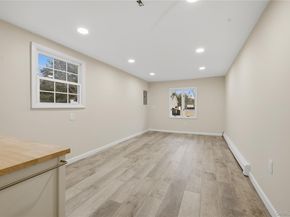 257 southaven Avenue, Medford NY 11763