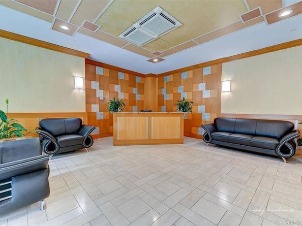 116-24 Grosvenor Lane 8/D, Kew Gardens NY 11415