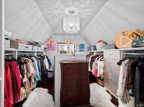 194 Hickory Grove Drive E, Larchmont NY 10538