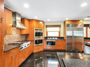 2043 Ripley, Merrick NY 11566