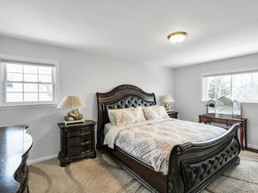 2043 Ripley, Merrick NY 11566